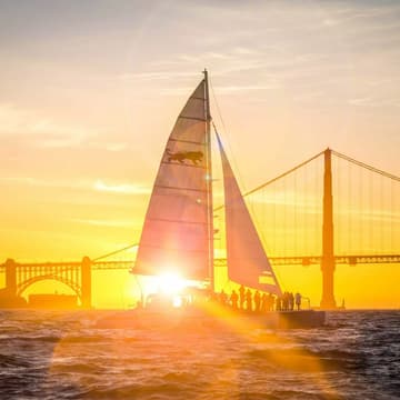 Cover Image for Sailing Sunset Dinner Cruise in the Bay