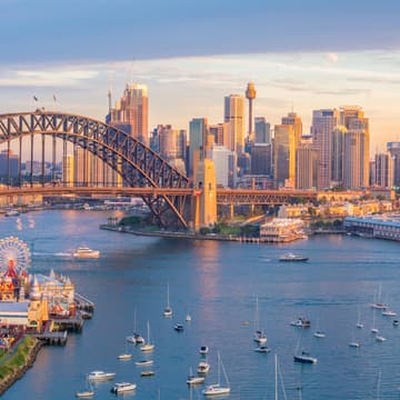 Cover Image for 10/05 - Mother's Day She Walk Circular Quay to Kirribilli Markets