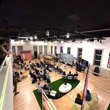 Cover Image for Becoming An AI Agent Commander - In person workshop