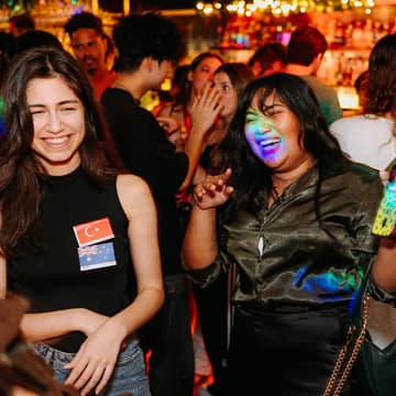 Cover Image for Aloha Fridays: Meet People, Practice Languages & Connect 💖