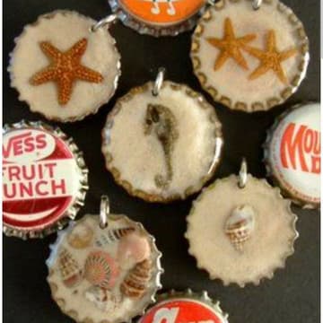 Cover Image for craft club: resin bottle cap bag charms