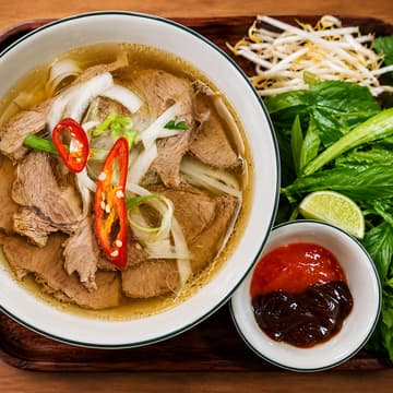 Cover Image for Vietnamese Dinner @ Ngon Da Nang