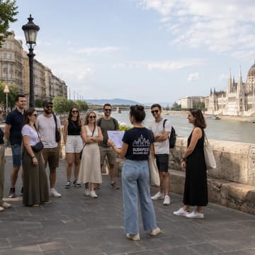 Cover Image for Walking Trivia Experience: Budapest