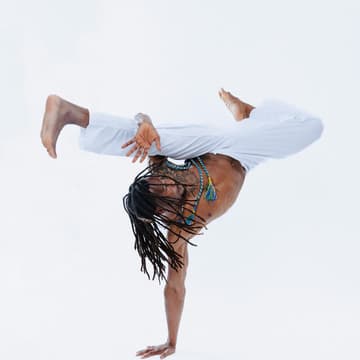 Cover Image for Signature: Capoeira Moves with Peter James