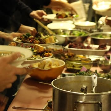 Cover Image for Cooking Dinner with Malmö Youth