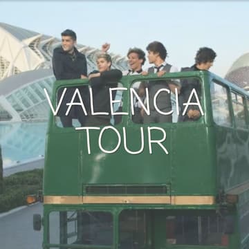 Cover Image for 🚌 Play Tourist in Valencia | weVLC 5th Anniversary Edition! 🎉