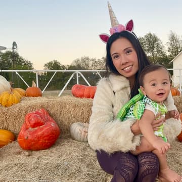 Cover Image for Costumes & Coos: A BABY’S FIRST HALLOWEEN PLAYDATE