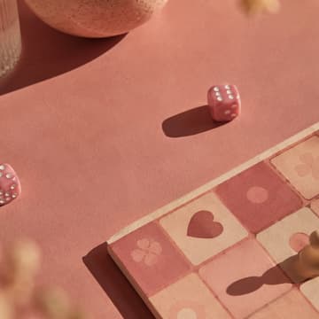 Cover Image for The Cozy Game Table