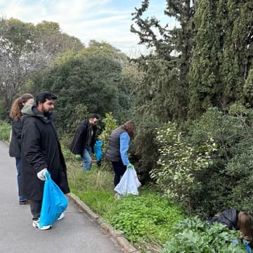 Cover Image for Beach Clean-Up Barcelona: Global Shapers Barcelona x Clean Beach Initiative