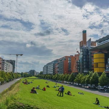 Cover Image for Outdoor Silent Reading / Creating Club at Tilla-Durieux-Park