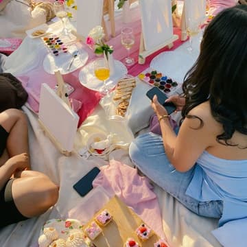 Cover Image for Picnic & Paint 🌸🎨 Das Heimat Club