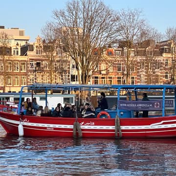 Cover Image for Amsterdam by boat - Refugee-led city tour