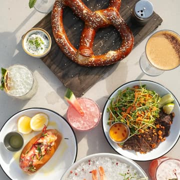 Cover Image for Dstillery Happy Hour at the Refinery Rooftop