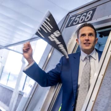 Cover Image for Randy Clarke, CEO Washington Metropolitan Area Transit Authority: Turning Customer Experience Into An Organization-wide Strategy