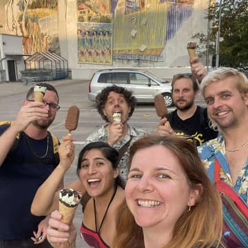 Cover Image for Eating a box of ice creams in the Lidl carpark