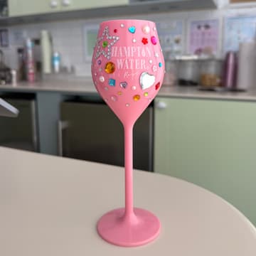 Cover Image for bedazzle & bevs w/ @hamptonwater