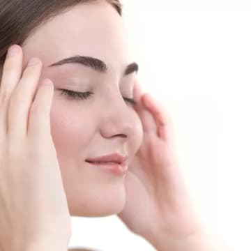 Cover Image for Je m'offre un moment de douceur avec l'automassage et le massage du visage au pinceau