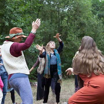 Cover Image for Deep Body ® ~ Somatic dance in the park (ENG)