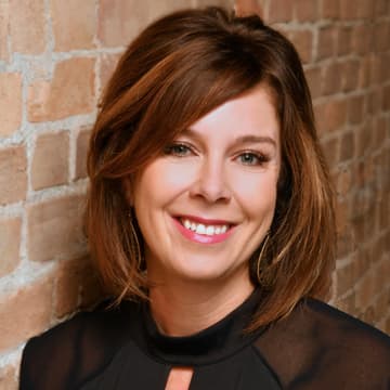Cover Image for Agent Essentials with Amy Fichtel-Schwartz