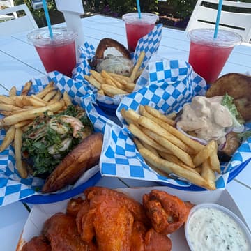 Cover Image for June Supper Club: Burgers & Beer