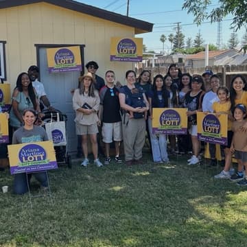 Cover Image for 10/3 Volunteer Canvass for Ariana