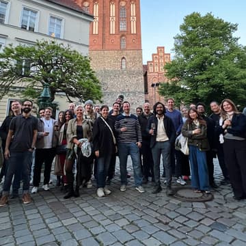 Cover Image for 🍷 Founders & Wine: Friday Night Networking