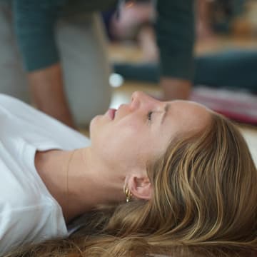 Cover Image for Somatic Breathwork Journey: Emotional Release, Clarity & Nervous System Reset
