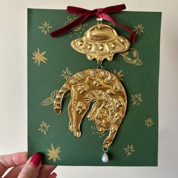 Cover Image for Tin Foil Embossing - Holidays at Aliza Hotel