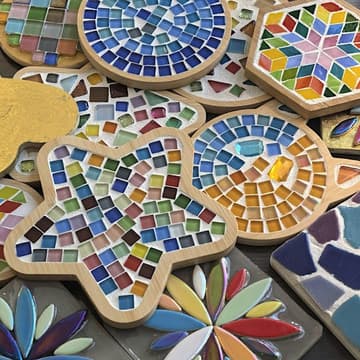 Cover Image for Personalized Mosaic Art: Mirrors or Coasters