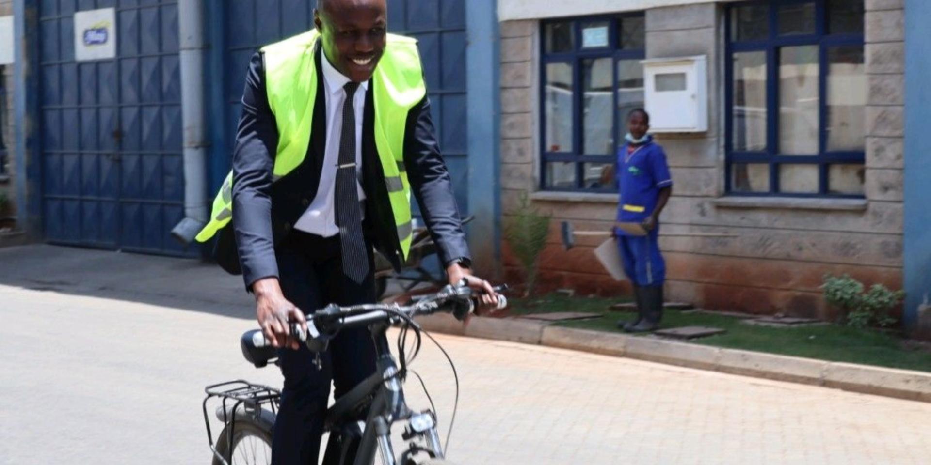 Cover Image for Ebikes Africa visits Wilson Airport