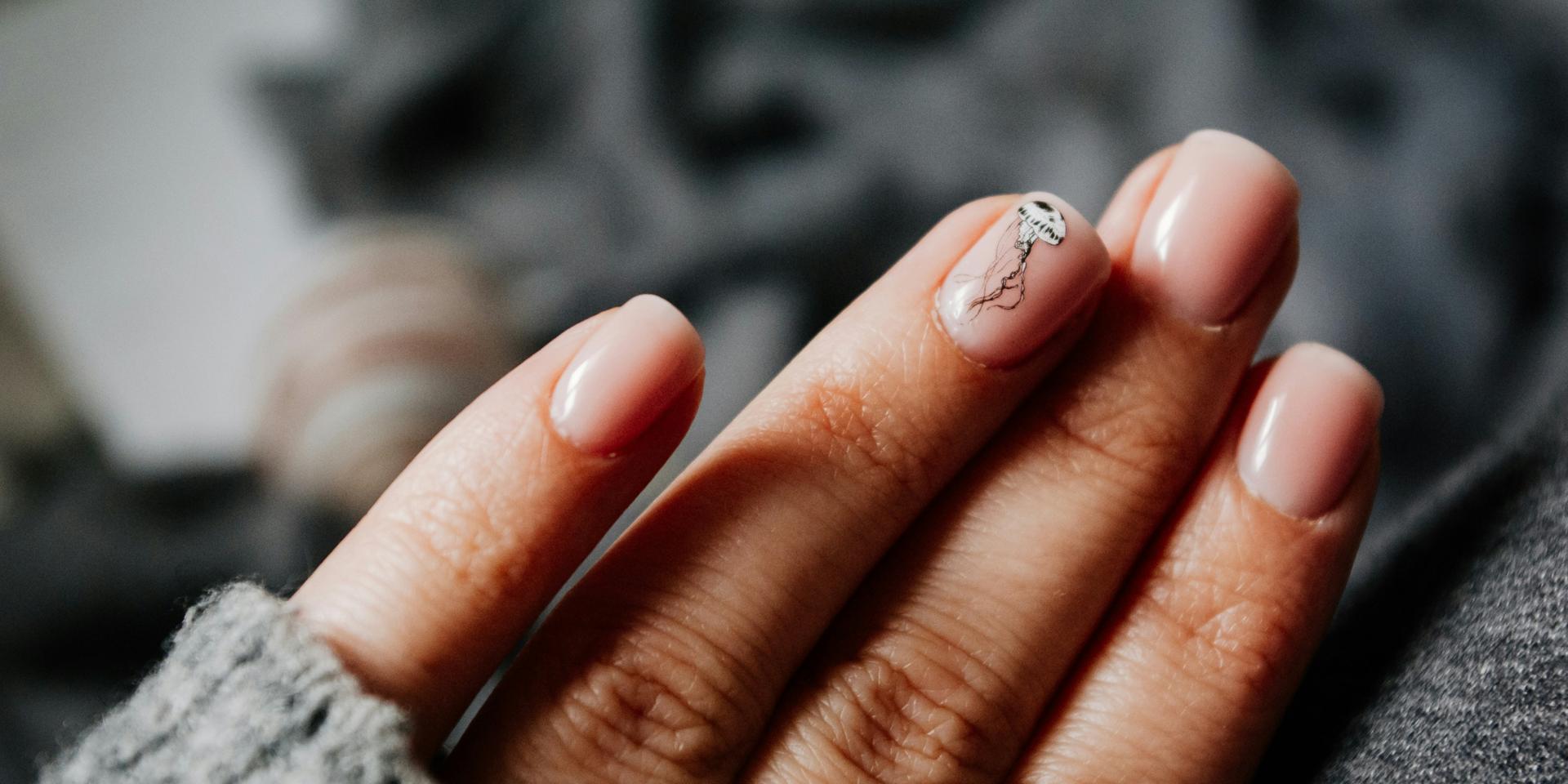 Cover Image for paint nails & make friends [public]