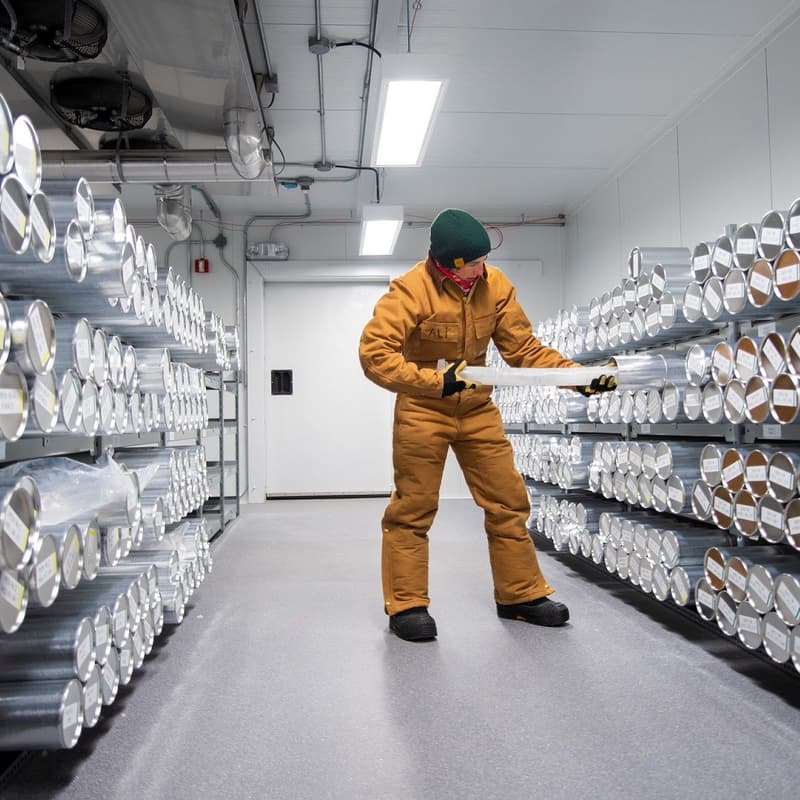 Cover Image for Canadian Ice Core Lab Tour