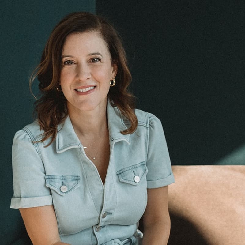 Cover Image for Holiday Survival Guide for Parents: Managing Kids, Schedules & Stress