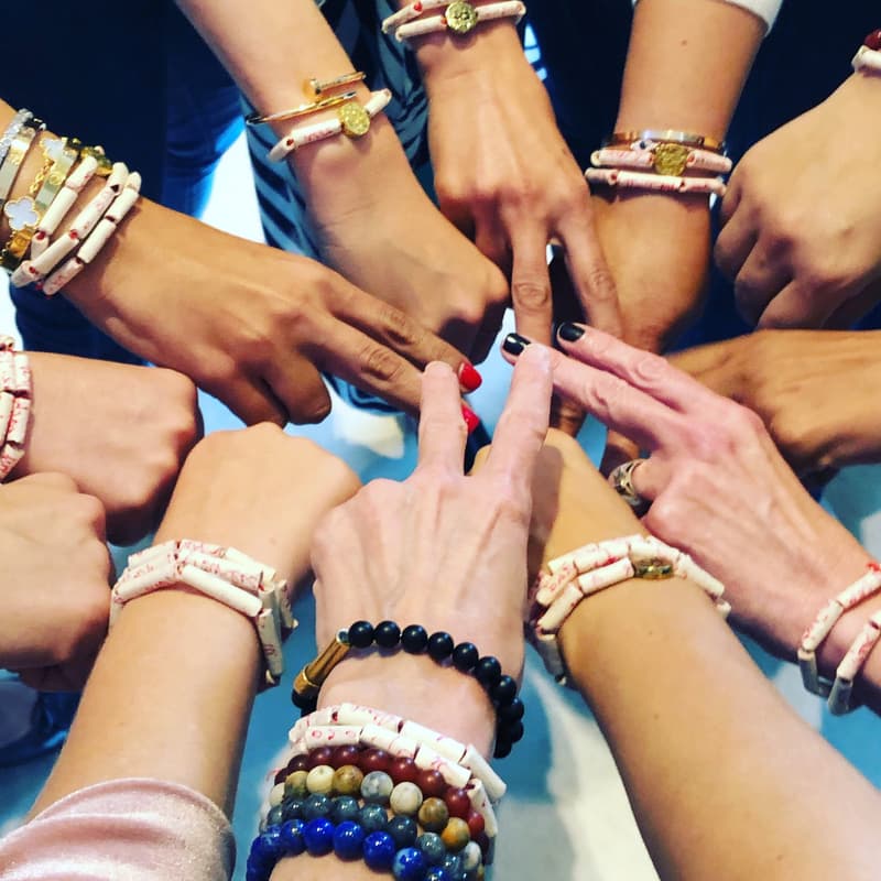 Cover Image for Wish Circle: Paper Bead Bracelets