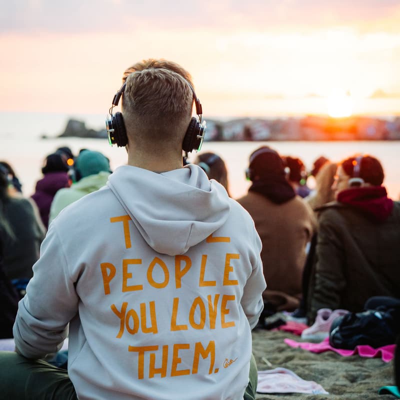 Cover Image for 🌅🎧 Sunrise Session in English led by Jake Wright & Emiliano - Show Up
