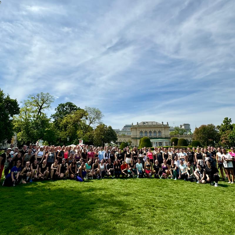 Cover Image for Running Late Athletes - Donaukanal
