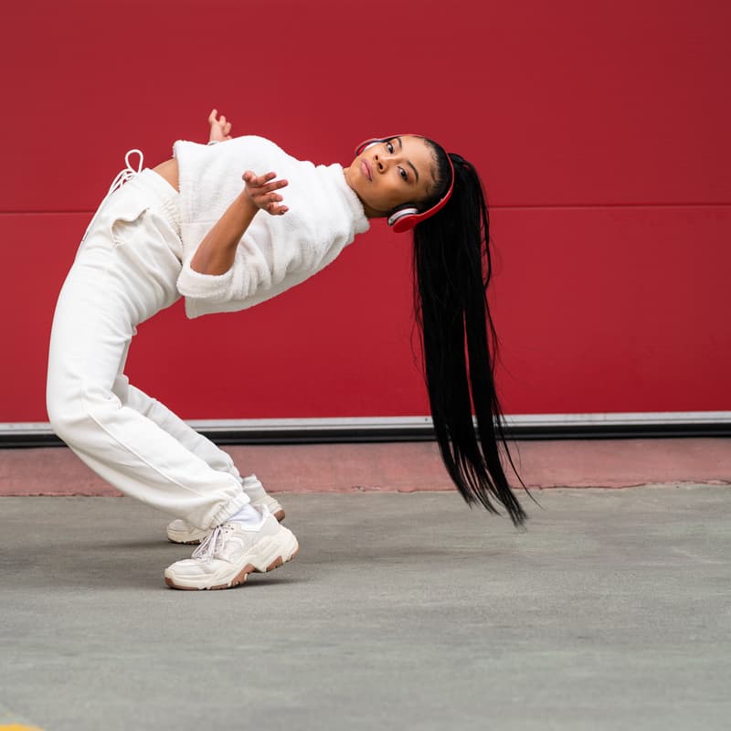 Cover Image for Mad Money Club: Founder Finances IRL - Your Personal Finances while Building A Business