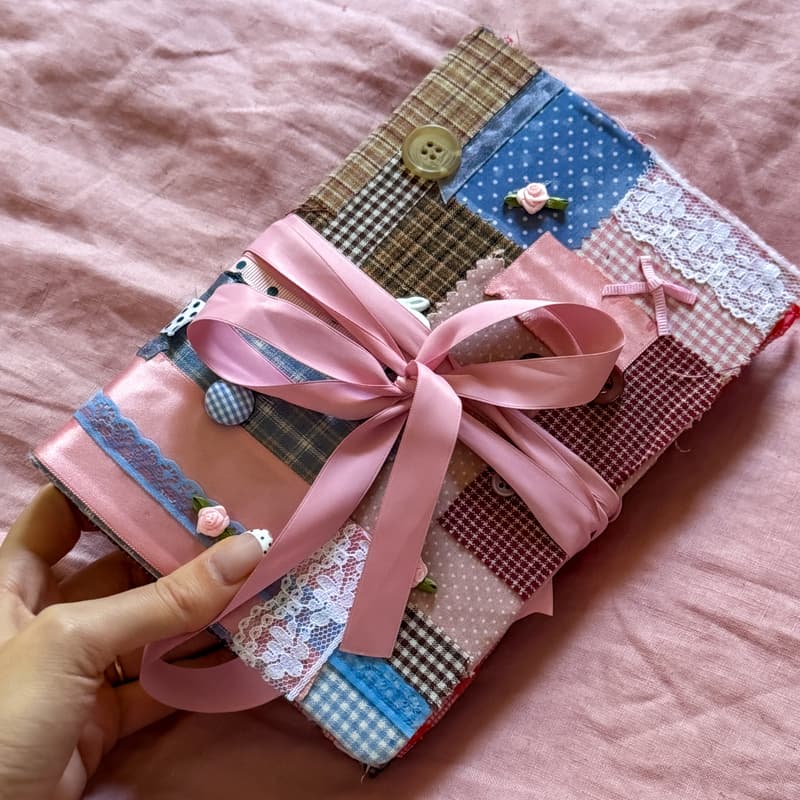 Cover Image for Junk Journal Embellishment with Martina Calvi