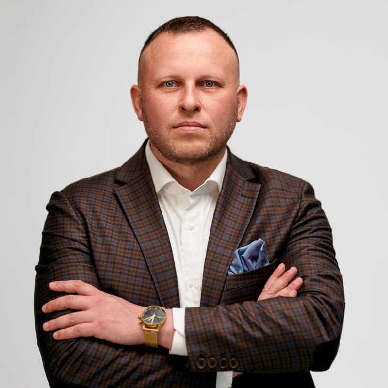 Cover Image for LinkedIn Personal Brand & Social Selling