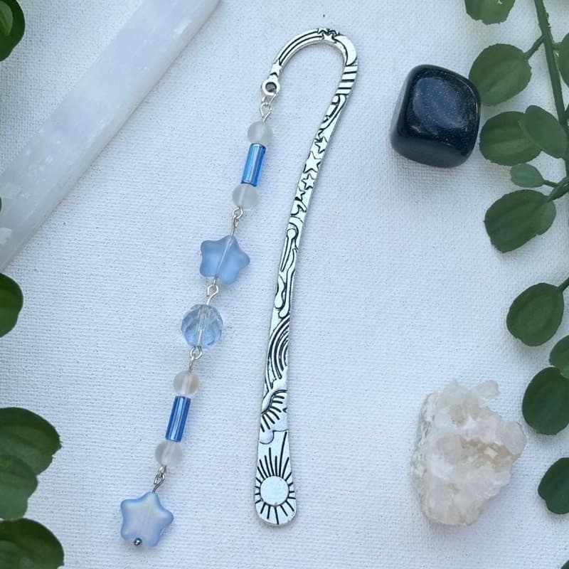 Cover Image for Beaded Bookmarks with The Fleuria