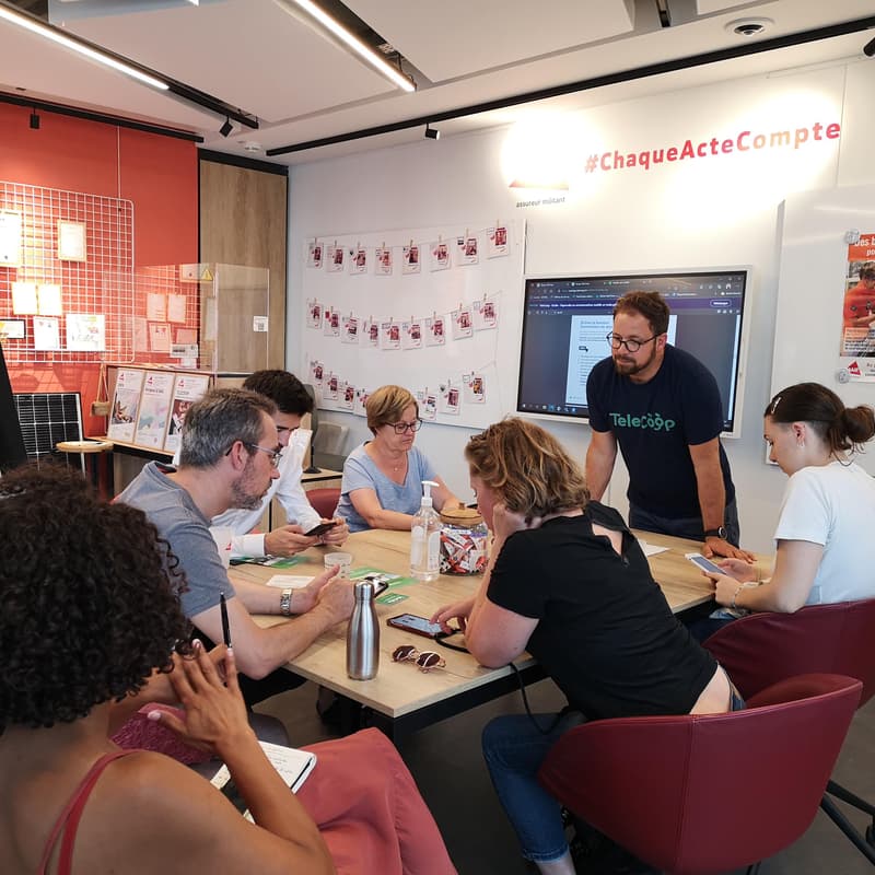 Cover Image for Atelier : reprendre la main sur son smartphone