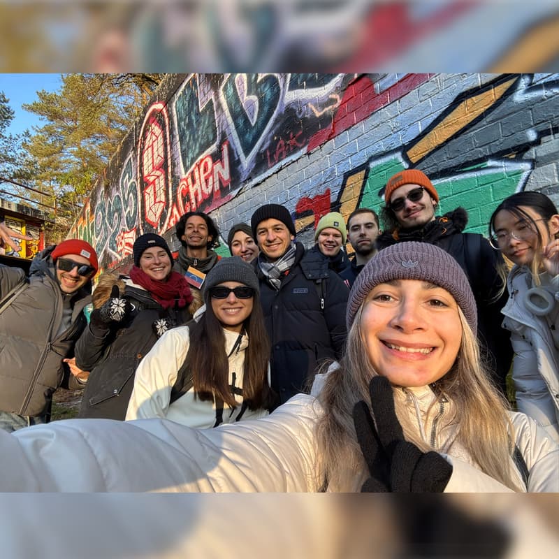 Cover Image for #7 Hike Connect: Learn Languages the Fun Way 🗣️