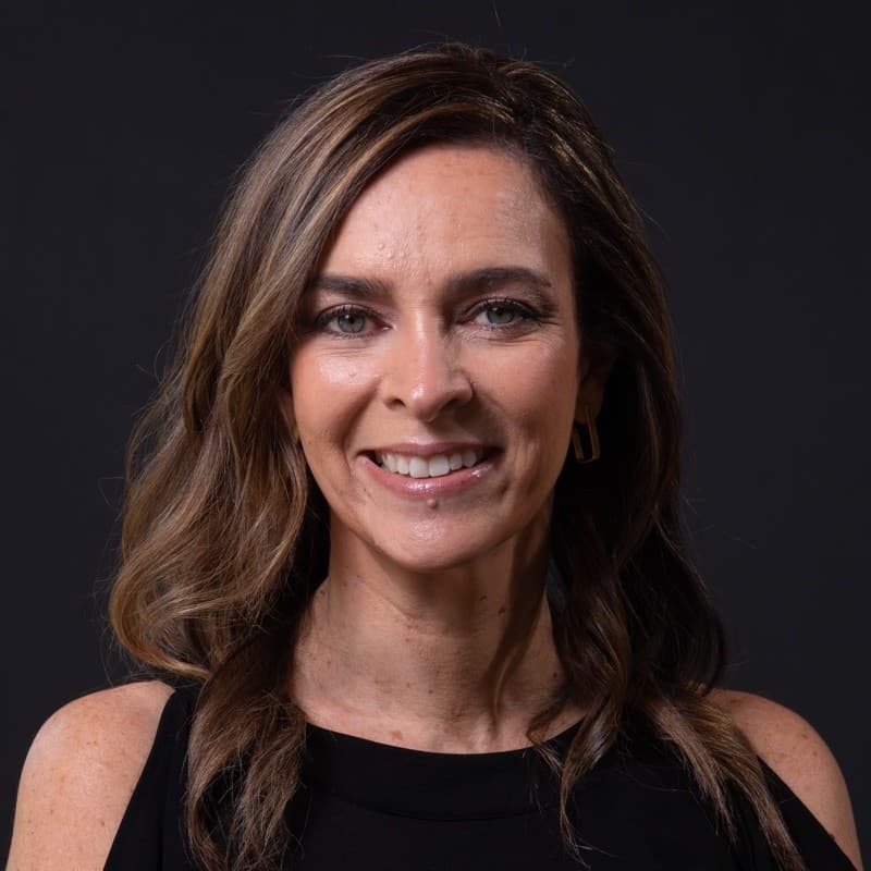 Cover Image for Denisse Goldfarb - CEO & Founder The People Future