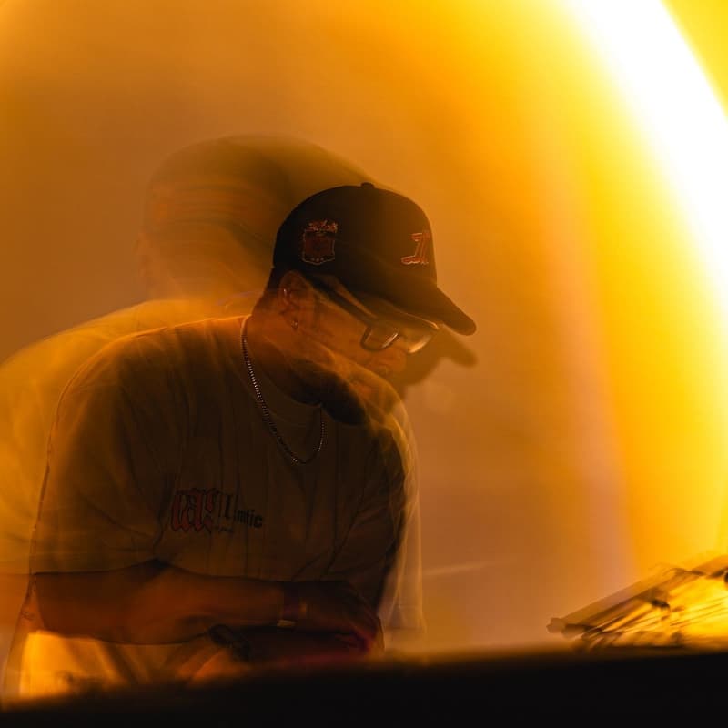 Cover Image for ON SET - The Give Back