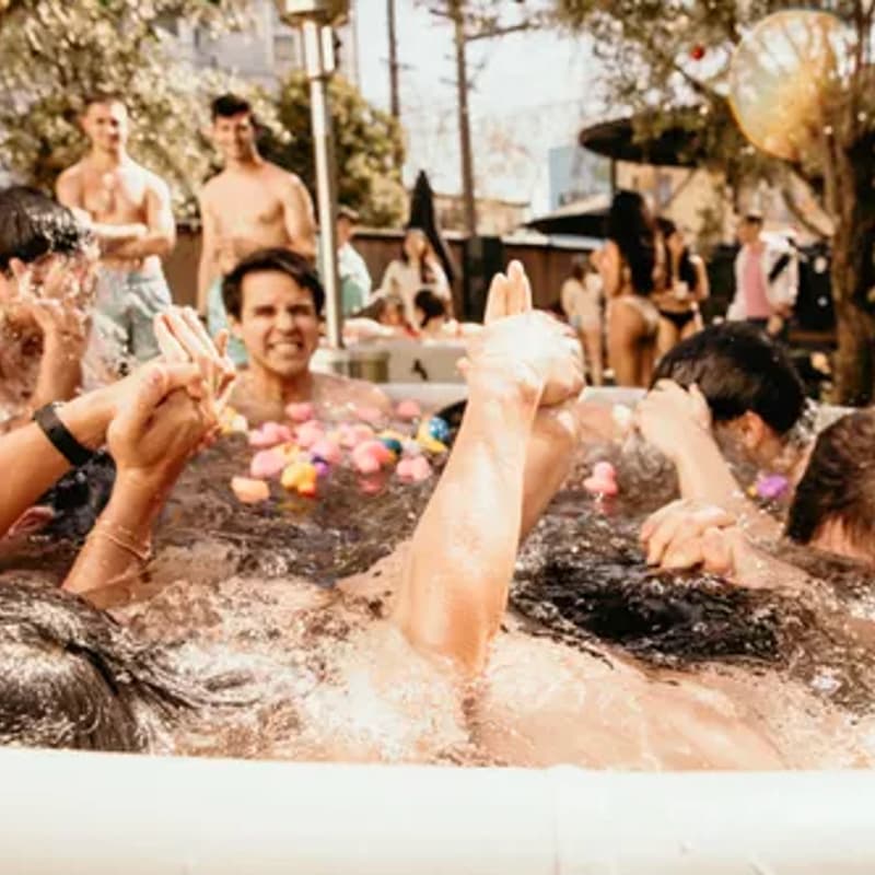 Cover Image for Ice plunge party
