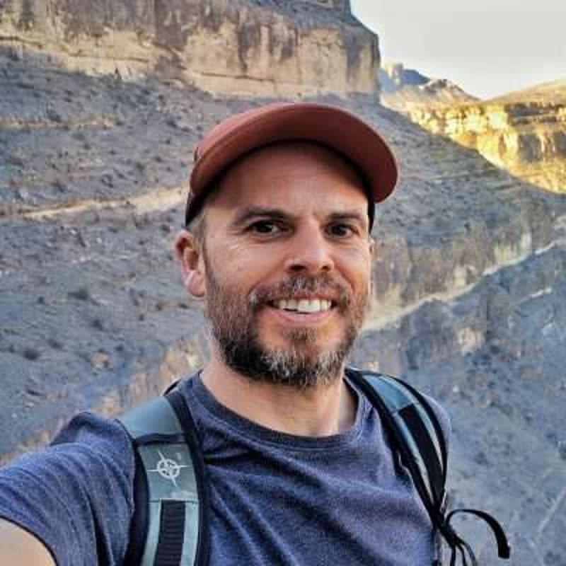 Cover Image for Clube de chá - à conversa com um viajante