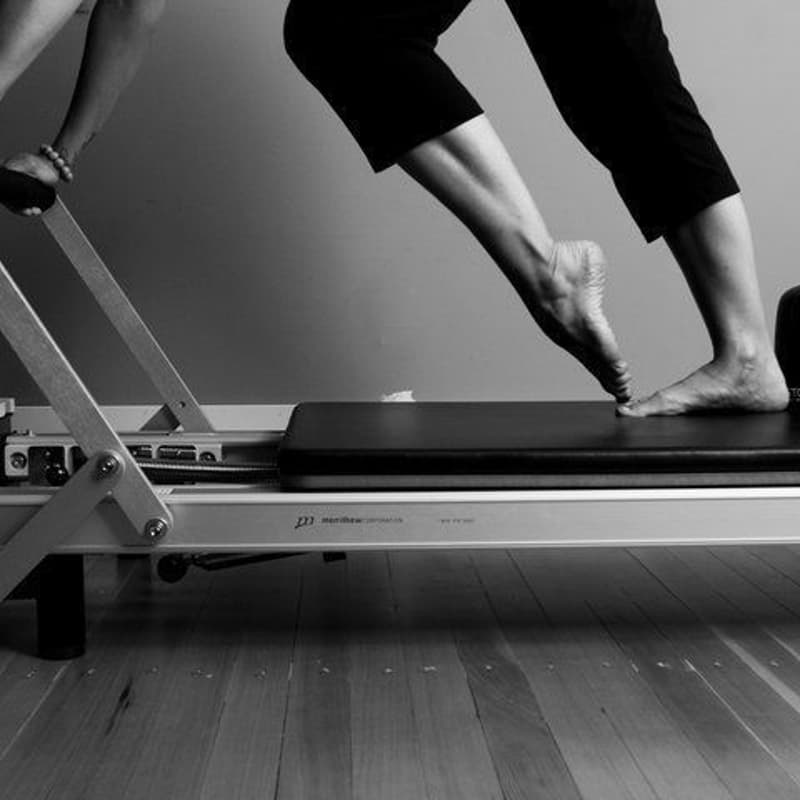 Cover Image for BESA NOIR - Pilates Session