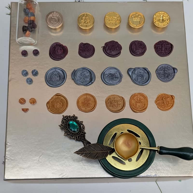 Cover Image for Wax & Relax: A Creative Experience