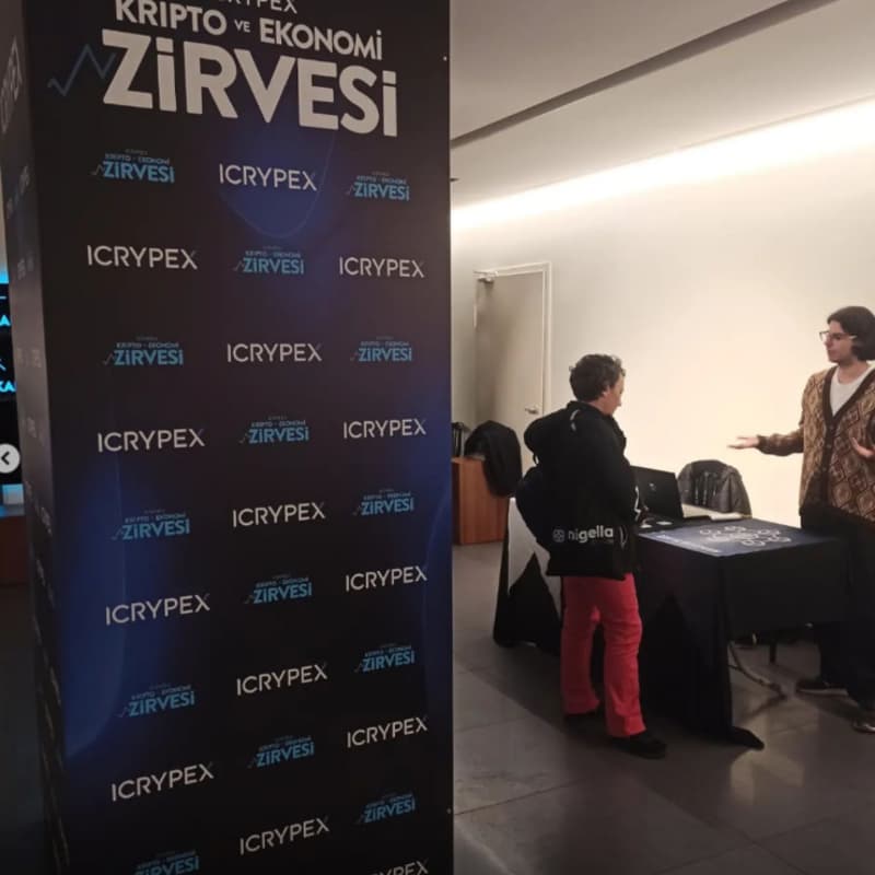 Cover Image for Ekonomi Zirvesi