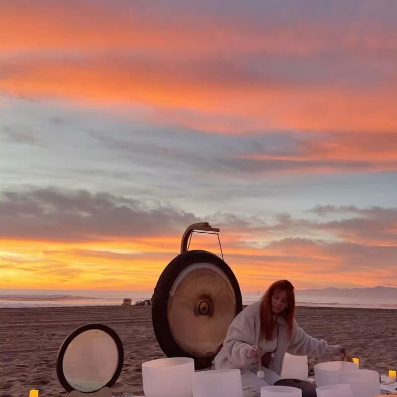 Cover Image for Pigeon Special: A Sunrise Soundbath Experience with Camilla